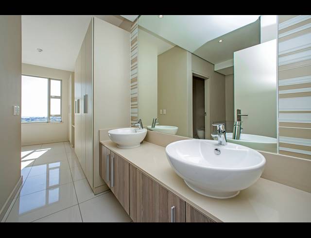 2 BEDROOM APARTMENT TO LET IN ROSEBANK